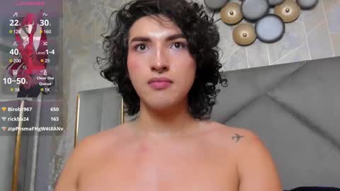 Snapshot of tomlondon_ chatting on 02.21.25   online show from 02.21.25