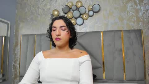 Snapshot of tomlondon_ chatting on 02.23.25   online show from 02.23.25