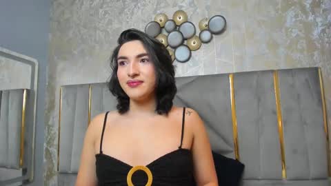 Snapshot of tomlondon_ chatting on 02.28.25   online show from 02.28.25