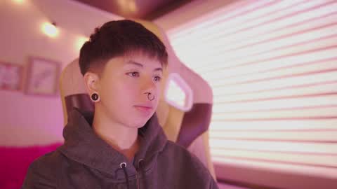 Blue  online show from 02.25.26