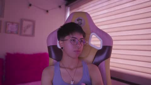 Blue  online show from 04.18.26