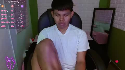 Snapshot of tommy_cherry chatting on 09.24.25 Tommy online show from 09.24.25