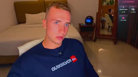 Snapshot of tommy_cumfinger chatting on 10.21.25 Tommy online show from 10.21.25