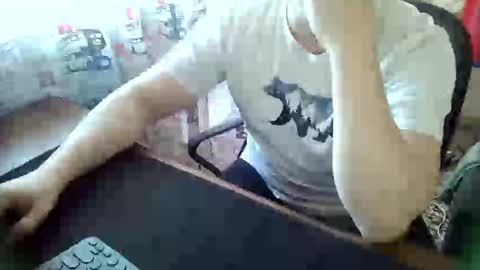 Tommi Li online show from 01.25.25