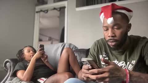 Snapshot of tommydabody chatting on 12.22.25 tommydabody online show from 12.22.25