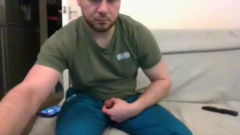 Snapshot of tommyy19901 chatting on 01.04.25 tommyy19901 online show from 01.04.25