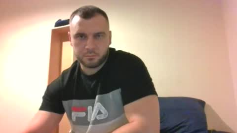 Snapshot of tommyy19901 chatting on 10.09.25 tommyy19901 online show from 10.09.25