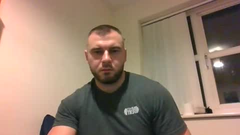 Snapshot of tommyy19901 chatting on 11.01.25 tommyy19901 online show from 11.01.25