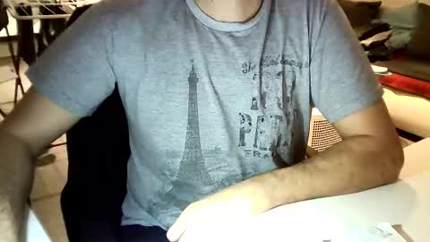 Snapshot of tomtom02029 chatting on 12.13.24 Tom online show from 12.13.24