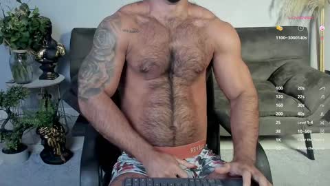 tomy_scott6 online show from 10.21.25