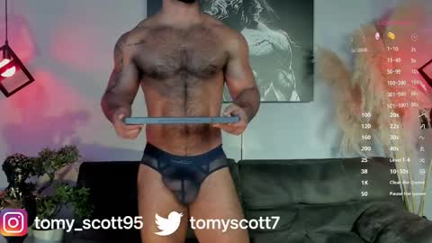 tomy_scott6 online show from 04.11.26