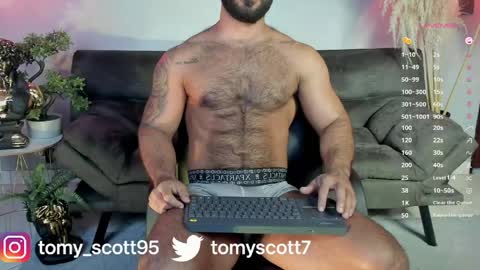 tomy_scott6 online show from 05.06.26