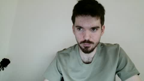 Snapshot of tomylind chatting on 06.14.26 Onlyfans - Tomylind keep you in touch there online show from 06.14.26