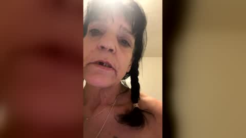 Snapshot of toni6967 chatting on 12.04.25 toni6967 online show from 12.04.25