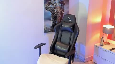 Snapshot of tony_petrov chatting on 02.06.26 tony_petrov online show from 02.06.26