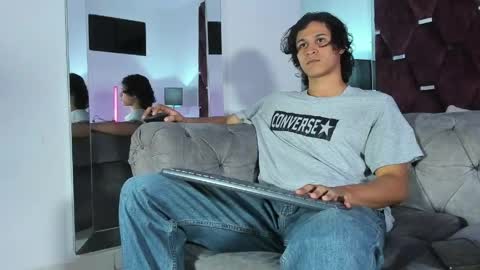 Tony Benedetti online show from 04.25.26