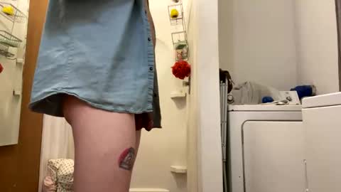 Snapshot of tonyclark825 chatting on 02.25.25 tonyclark825 online show from 02.25.25