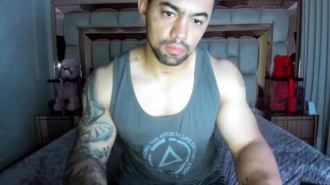 Snapshot of tonyking21 chatting on 02.25.26 ANTONY online show from 02.25.26