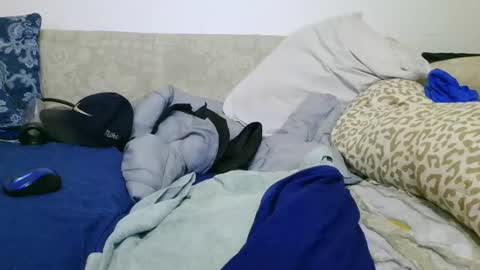 Snapshot of tonylovesheather chatting on 10.18.25 tonylovesheather online show from 10.18.25