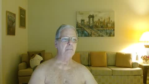 Snapshot of tonysview12000 chatting on 10.23.25 tonysview12000 online show from 10.23.25