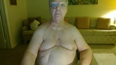 Snapshot of tonysview12000 chatting on 11.23.25 tonysview12000 online show from 11.23.25