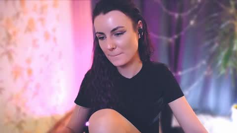 Snapshot of too_beautiful chatting on 01.13.25 Elizabeth online show from 01.13.25