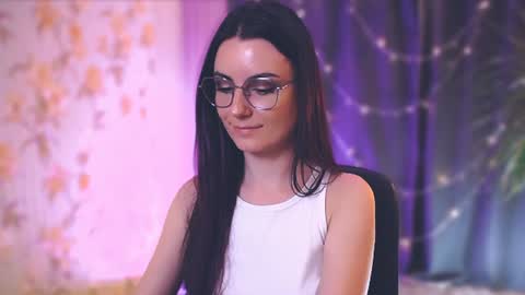 Snapshot of too_beautiful chatting on 01.15.25 Elizabeth online show from 01.15.25