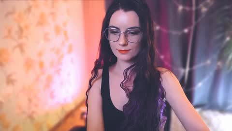 Snapshot of too_beautiful chatting on 01.16.25 Elizabeth online show from 01.16.25