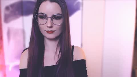 Snapshot of too_beautiful chatting on 01.24.25 Elizabeth online show from 01.24.25