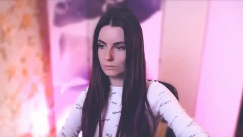 Snapshot of too_beautiful chatting on 02.23.25 Elizabeth online show from 02.23.25