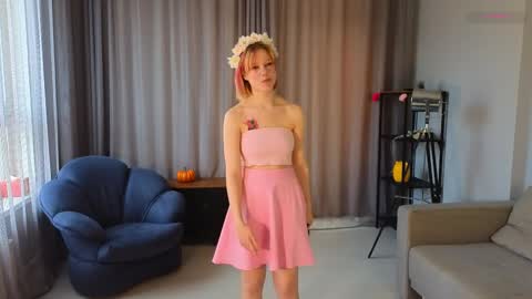 Hey hey Im Megan Pvt open. Im very glad to see you here online show from 04.08.26