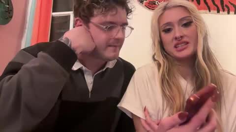 Snapshot of toobna2 chatting on 02.19.26 toobna2 online show from 02.19.26