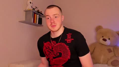 Snapshot of toohornyserj chatting on 12.03.24 toohornyserj online show from 12.03.24