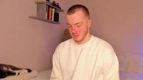 Snapshot of toohornyserj chatting on 12.06.24 toohornyserj online show from 12.06.24