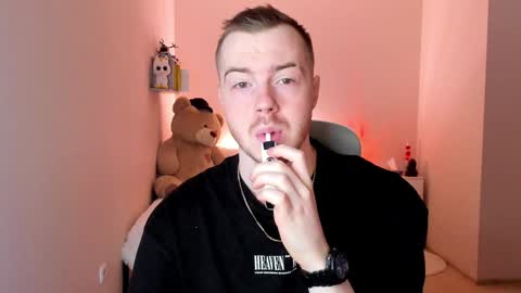 Snapshot of toohornyserj chatting on 01.15.25 toohornyserj online show from 01.15.25