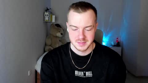 Snapshot of toohornyserj chatting on 01.15.25 toohornyserj online show from 01.15.25