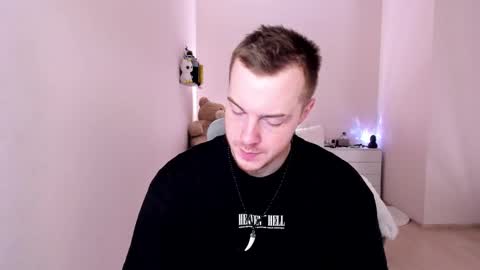 Snapshot of toohornyserj chatting on 02.17.25 toohornyserj online show from 02.17.25