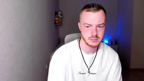 Snapshot of toohornyserj chatting on 09.14.25 toohornyserj online show from 09.14.25