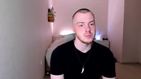 Snapshot of toohornyserj chatting on 10.03.25 toohornyserj online show from 10.03.25