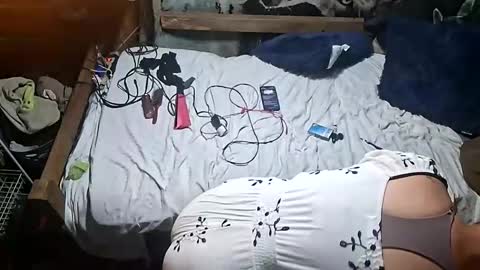 tootall1991420 online show from 04.25.26