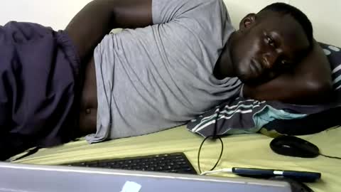 Snapshot of top_rider chatting on 01.06.25 Victor online show from 01.06.25