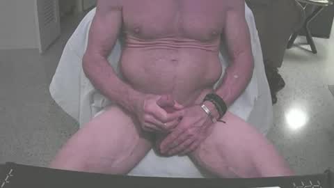 Snapshot of topfortwinks chatting on 11.21.25 topfortwinks online show from 11.21.25