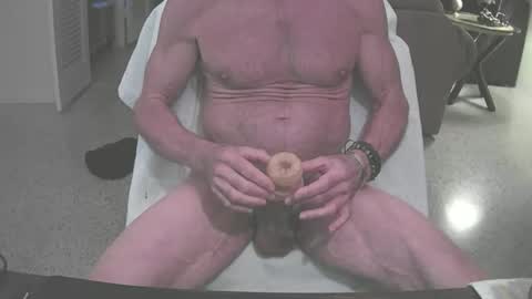 Snapshot of topfortwinks chatting on 11.23.25 topfortwinks online show from 11.23.25