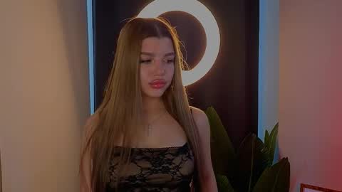 Snapshot of torareesor chatting on 04.14.26 Doris online show from 04.14.26