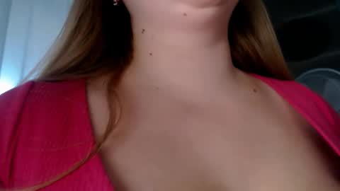 tori_blond online show from 10.25.25