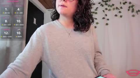 Snapshot of tori_just chatting on 02.23.26 tori_just online show from 02.23.26