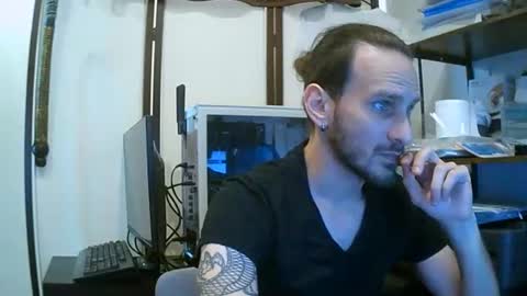 Snapshot of tornado2156 chatting on 01.11.26 Tornado2156 online show from 01.11.26