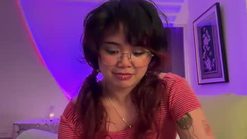 boy luna  next stream thurs 226  855pm 0 pst  online show from 03.24.26