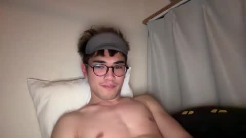 Snapshot of toshikaro0 chatting on 02.26.25 Karo online show from 02.26.25