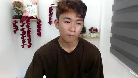 Snapshot of totalbabe1x chatting on 01.28.25 totalbabe1x online show from 01.28.25